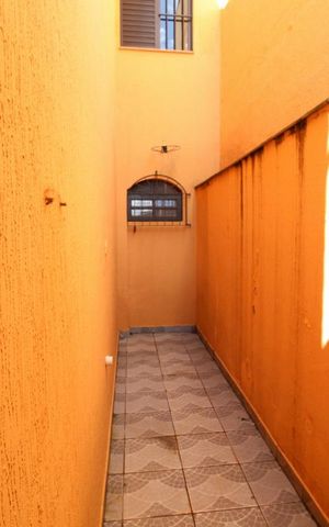 Casa para alugar com 206m², 4 quartos e 5 vagasÁrea ventilação