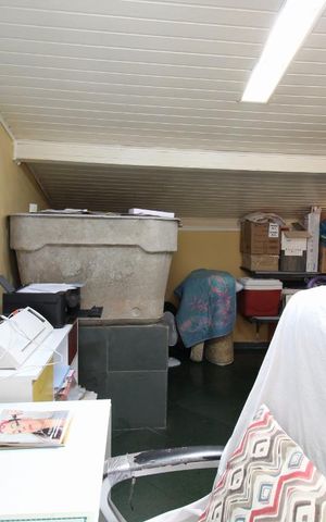 Casa para alugar com 206m², 4 quartos e 5 vagasEscritório 2