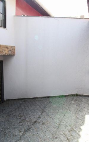 Casa para alugar com 206m², 4 quartos e 5 vagasRampa garagem