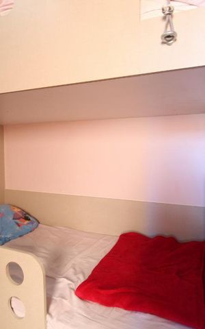 Casa para alugar com 206m², 4 quartos e 5 vagasQuarto 2