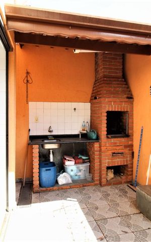 Casa para alugar com 206m², 4 quartos e 5 vagasÁrea churrasqueira