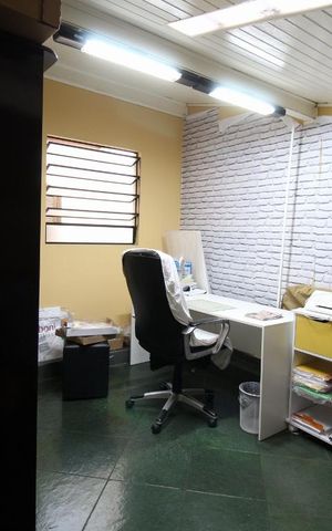Casa para alugar com 206m², 4 quartos e 5 vagasEscritório 2