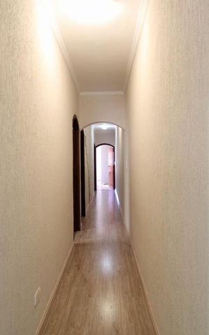 Casa para alugar com 206m², 4 quartos e 5 vagasCorredor