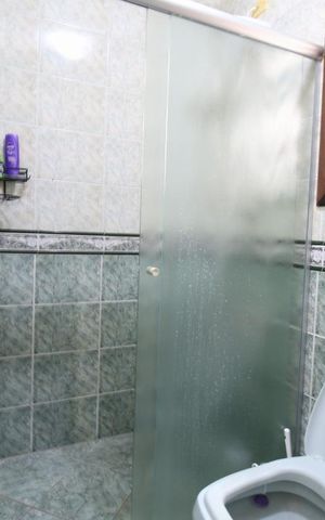 Casa para alugar com 206m², 4 quartos e 5 vagasBanheiro social