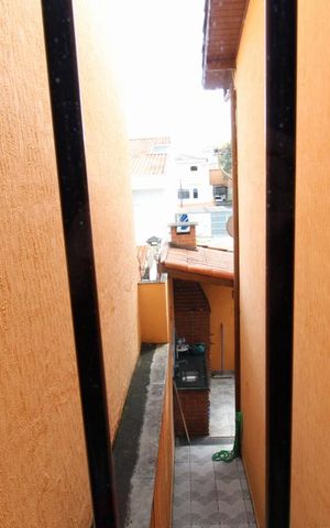 Casa para alugar com 206m², 4 quartos e 5 vagasVista quarto 2