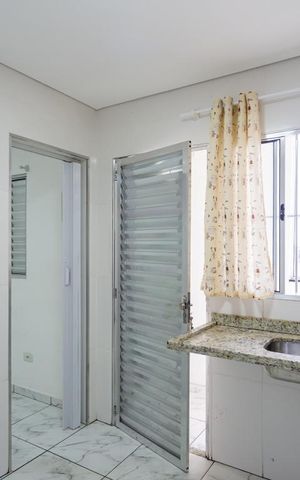 Casa para alugar com 30m², 1 quarto e sem vaga Casa para alugar com 30m², 1 quarto e sem vagaCozinha