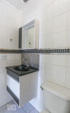 Apartamento à venda com 52m², 2 quartos e 1 vaga Apartamento à venda com 52m², 2 quartos e 1 vagaBanheiro