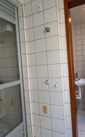 Apartamento para alugar com 70m², 2 quartos e 1 vagaArea de serviço