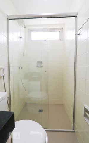 Apartamento para alugar com 89m², 3 quartos e 1 vaga Apartamento para alugar com 89m², 3 quartos e 1 vagaBanheiro da suíte