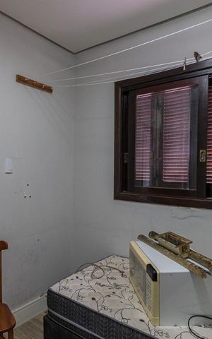 Casa à venda com 252m², 3 quartos e 2 vagas Casa à venda com 252m², 3 quartos e 2 vagasQuarto de Serviço