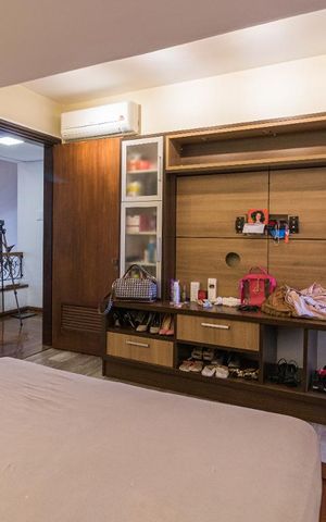 Casa à venda com 252m², 3 quartos e 2 vagas Casa à venda com 252m², 3 quartos e 2 vagasQuarto 1 - Suíte