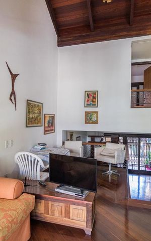 Casa à venda com 252m², 3 quartos e 2 vagas Casa à venda com 252m², 3 quartos e 2 vagasSala 2