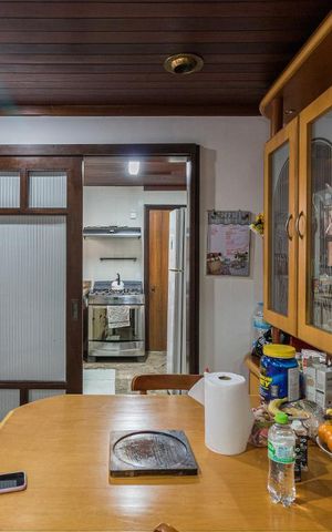 Casa à venda com 252m², 3 quartos e 2 vagas Casa à venda com 252m², 3 quartos e 2 vagasCozinha