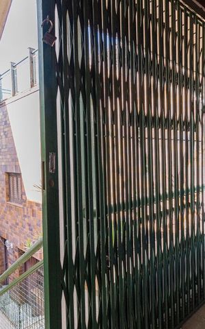 Casa à venda com 252m², 3 quartos e 2 vagas Casa à venda com 252m², 3 quartos e 2 vagasVaranda do Quarto 2