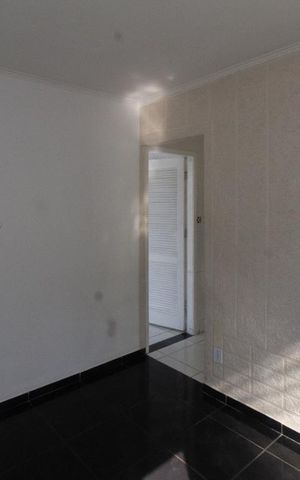 Casa à venda com 70m², 1 quarto e 1 vaga Casa à venda com 70m², 1 quarto e 1 vagaSala