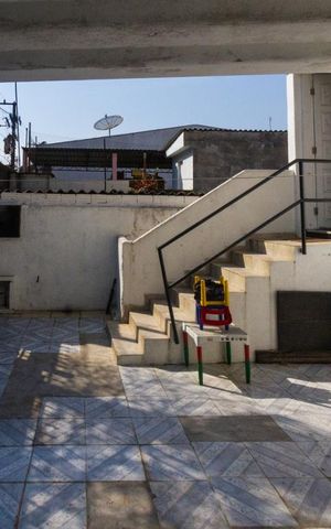 Casa à venda com 70m², 1 quarto e 1 vaga Casa à venda com 70m², 1 quarto e 1 vagaGaragem