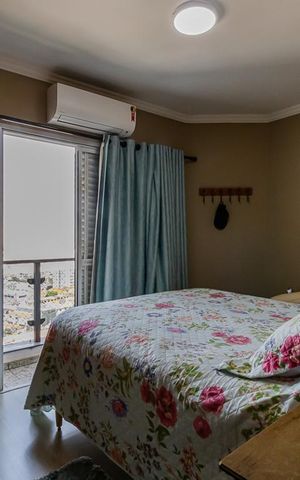 Apartamento à venda com 160m², 3 quartos e 3 vagas Apartamento à venda com 160m², 3 quartos e 3 vagasSuíte