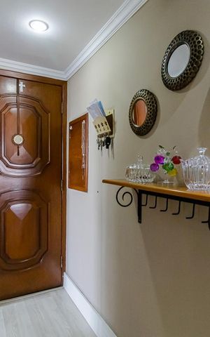 Apartamento à venda com 160m², 3 quartos e 3 vagas Apartamento à venda com 160m², 3 quartos e 3 vagasEntrada