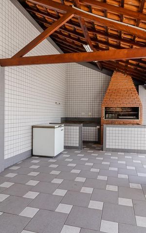 Apartamento à venda com 160m², 3 quartos e 3 vagas Apartamento à venda com 160m², 3 quartos e 3 vagasChurrasqueira