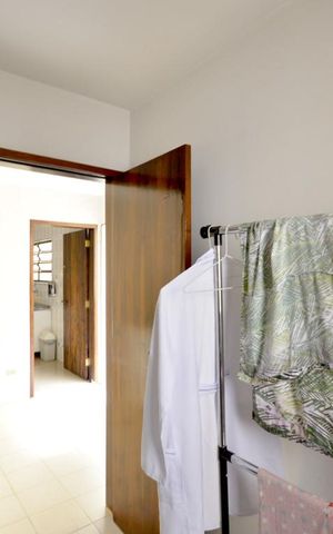 Casa à venda com 200m², 4 quartos e 4 vagas Casa à venda com 200m², 4 quartos e 4 vagasQuarto de Serviço