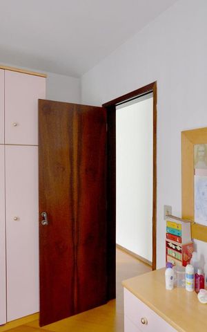 Casa à venda com 200m², 4 quartos e 4 vagas Casa à venda com 200m², 4 quartos e 4 vagasQUarto 2