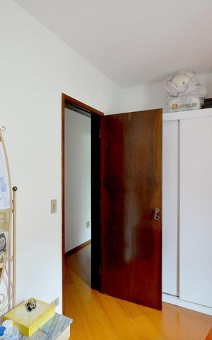 Casa à venda com 200m², 4 quartos e 4 vagas Casa à venda com 200m², 4 quartos e 4 vagasQuarto 3
