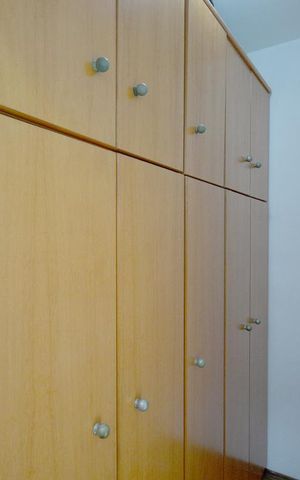 Casa à venda com 200m², 4 quartos e 4 vagas Casa à venda com 200m², 4 quartos e 4 vagasCloset Quarto 1