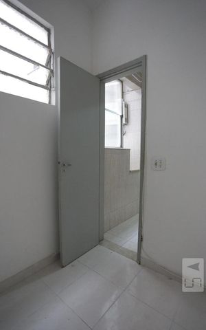 Apartamento para alugar com 58m², 2 quartos e sem vagaQuarto de Serviço