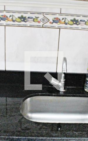 Apartamento para alugar com 72m², 2 quartos e 2 vagasCozinha
