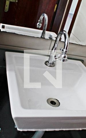 Apartamento para alugar com 72m², 2 quartos e 2 vagasBanheiro