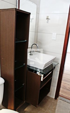Apartamento para alugar com 72m², 2 quartos e 2 vagasBanheiro
