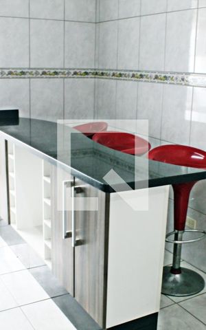 Apartamento para alugar com 72m², 2 quartos e 2 vagasCozinha