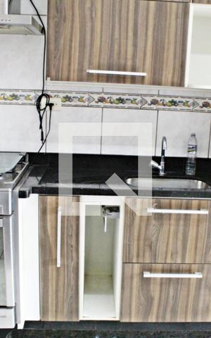 Apartamento para alugar com 72m², 2 quartos e 2 vagasCozinha