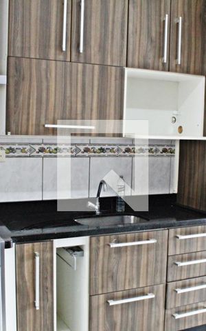 Apartamento para alugar com 72m², 2 quartos e 2 vagasCozinha