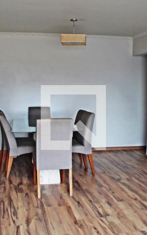 Apartamento para alugar com 72m², 2 quartos e 2 vagasSala