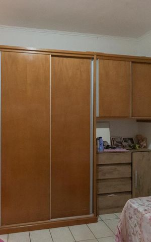 Casa à venda com 200m², 2 quartos e 2 vagas Casa à venda com 200m², 2 quartos e 2 vagasQuarto 1