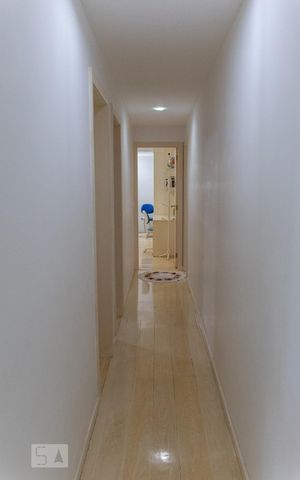 Apartamento à venda com 380m², 4 quartos e 3 vagas Apartamento à venda com 380m², 4 quartos e 3 vagasCorredor
