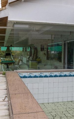 Apartamento à venda com 380m², 4 quartos e 3 vagas Apartamento à venda com 380m², 4 quartos e 3 vagasPiscina