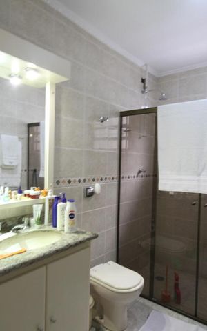 Casa à venda com 220m², 3 quartos e 5 vagasSuíte 