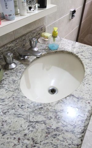 Casa à venda com 220m², 3 quartos e 5 vagasBanheiro