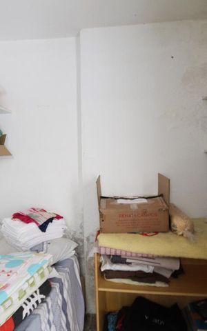 Casa à venda com 220m², 3 quartos e 5 vagasQuarto de Serviço