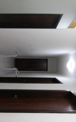 Casa à venda com 220m², 3 quartos e 5 vagasCorredor
