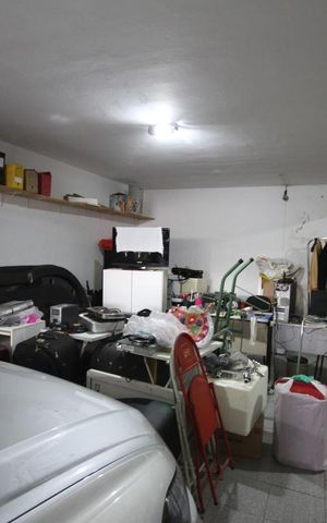 Casa à venda com 220m², 3 quartos e 5 vagasGaragem