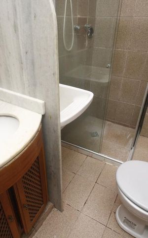 Apartamento à venda com 42m², 1 quarto e sem vagaBanheiro