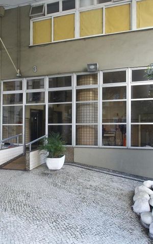 Apartamento à venda com 42m², 1 quarto e sem vagaEntrada