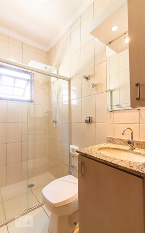 Casa à venda com 120m², 3 quartos e 2 vagas Casa à venda com 120m², 3 quartos e 2 vagasSuíte