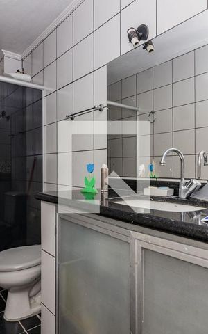Apartamento à venda com 84m², 3 quartos e sem vaga Apartamento à venda com 84m², 3 quartos e sem vagaBanheiro Social