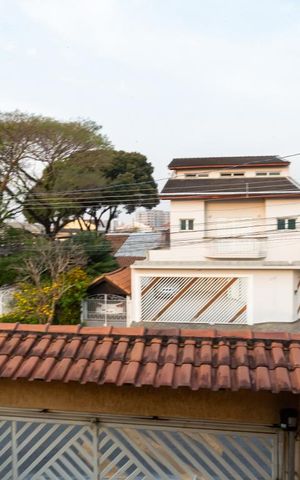 Casa à venda com 159m², 3 quartos e 4 vagas Casa à venda com 159m², 3 quartos e 4 vagasVista
