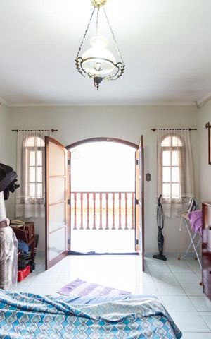 Casa à venda com 159m², 3 quartos e 4 vagas Casa à venda com 159m², 3 quartos e 4 vagasSuíte