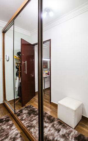 Casa à venda com 280m², 3 quartos e 3 vagas Casa à venda com 280m², 3 quartos e 3 vagasCloset da Suíte